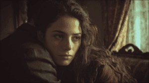 Representación del fantasma de quién es Catherine Earnshaw en la ventana