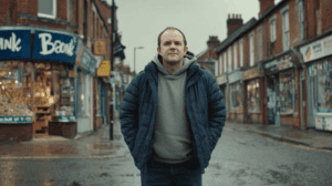 Dave Fishwick real celebrando la victoria legal de su banco comunitario