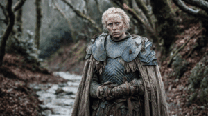 Ilustración de quién es Brienne de Tarth con armadura de la Guardia Arcoíris.