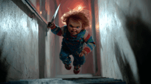 Quién es Chucky durante la persecución en la fábrica Good Guy