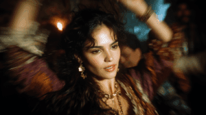 Retrato de quién es Carmen y su vestimenta gitana según Mérimée