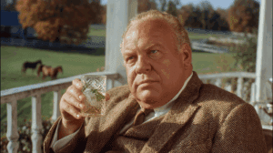 Obsesión patológica por el oro del personaje Auric Goldfinger en su fundición suiza
